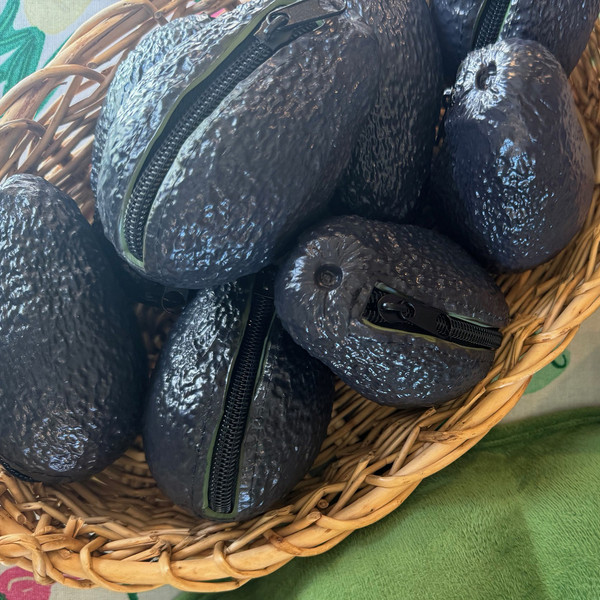 Gift Shop- Avocado Coin Purse
