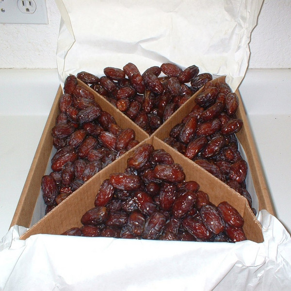 Ellett Medjool Select Dates, 11 lbs  (Gift #10)